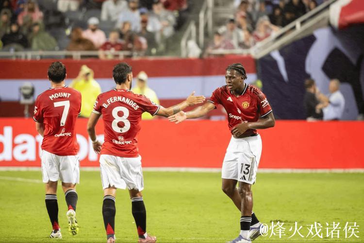 下半场闪击,埃万尼尔松禁区低射破门,曼联2-2伯恩茅斯 下半场闪击,埃万尼尔松禁区低射破门,曼联2-2伯恩茅斯