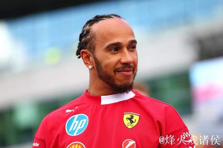 央视网全程直播F1英国站排位赛与正赛